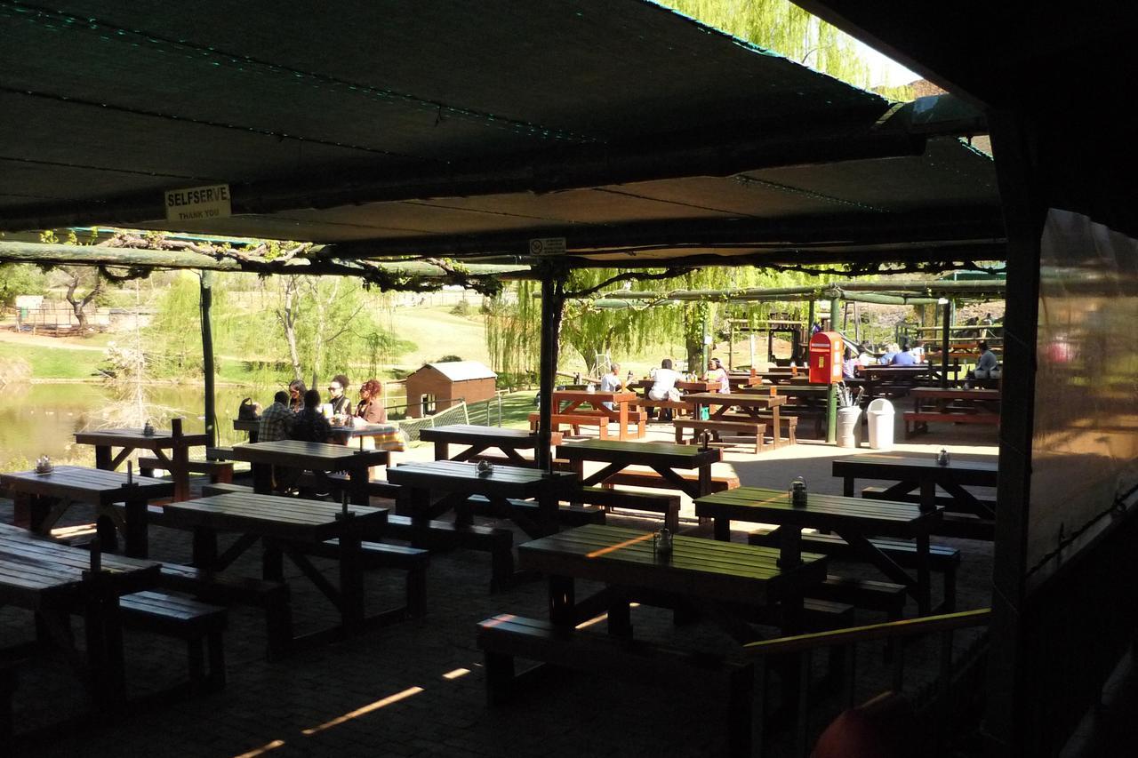 Wilgewandel Holiday Farm & Day Restaurant Oudtshoorn Ngoại thất bức ảnh