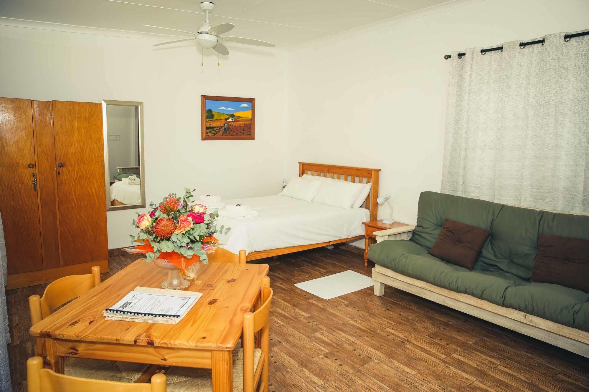 Wilgewandel Holiday Farm & Day Restaurant Oudtshoorn Ngoại thất bức ảnh